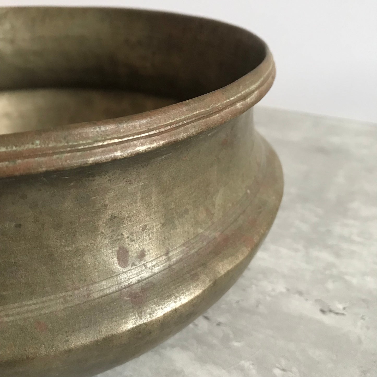 Middle Century Antique Shape Singing Bowl