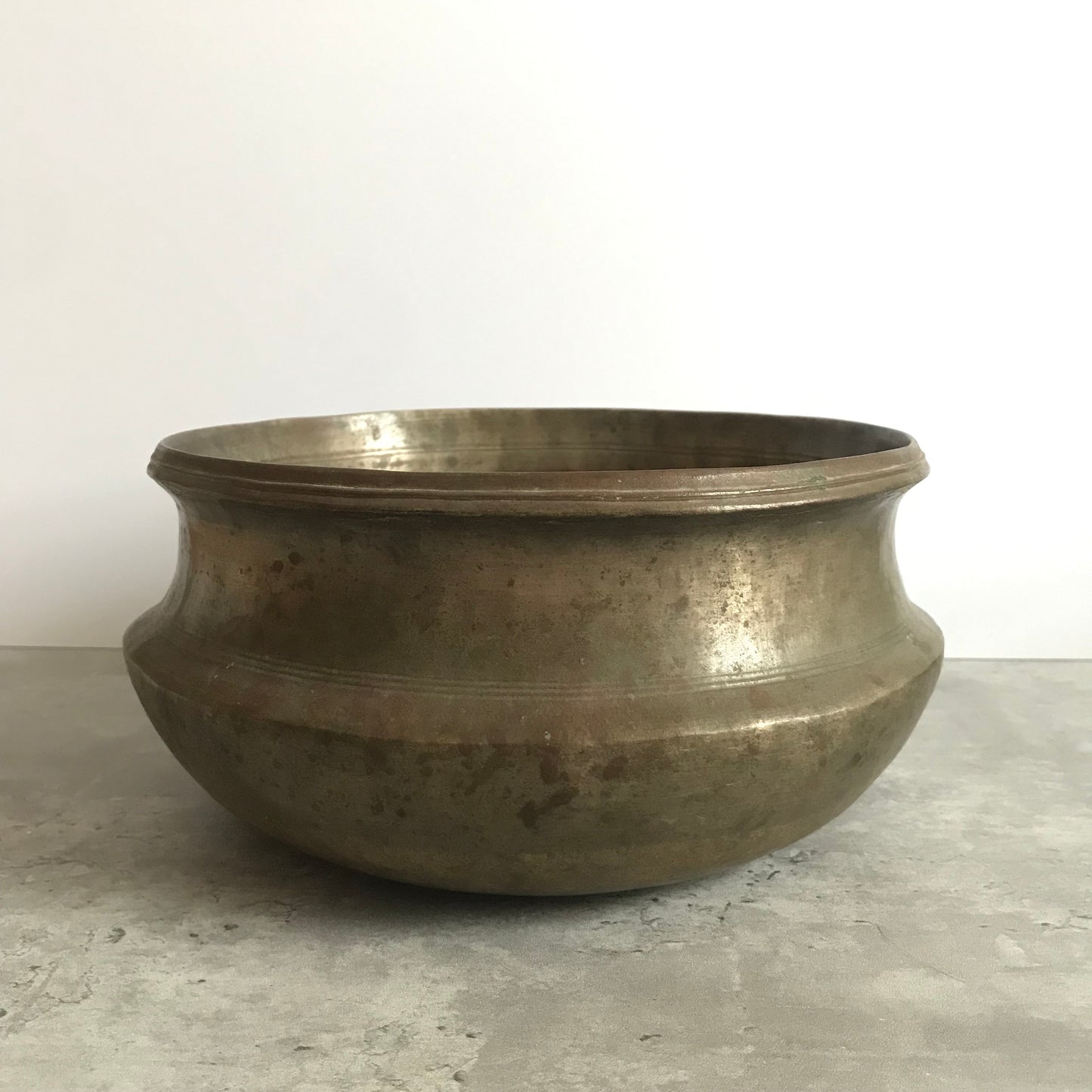 Middle Century Antique Shape Singing Bowl