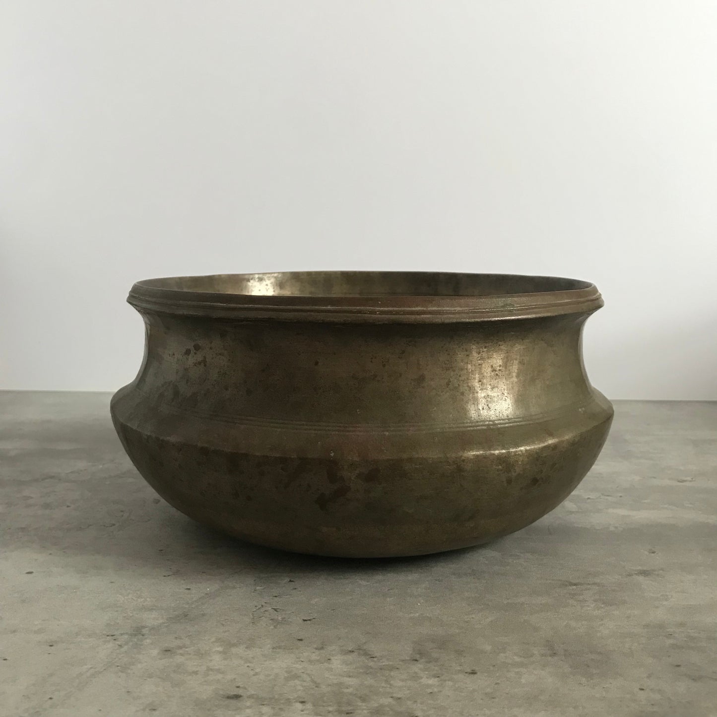 Middle Century Antique Shape Singing Bowl