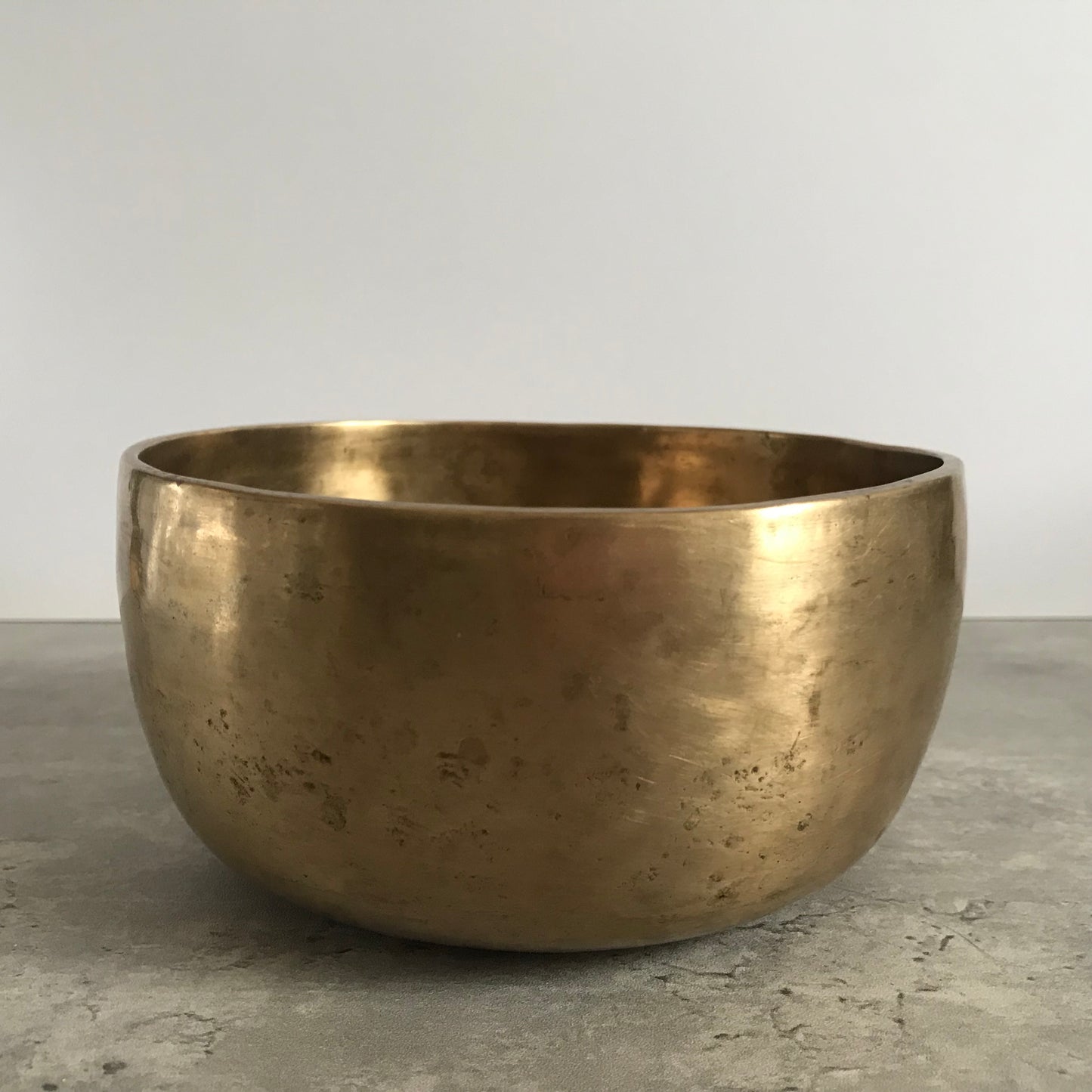 Antique Golden Thadobati Singing Bowl