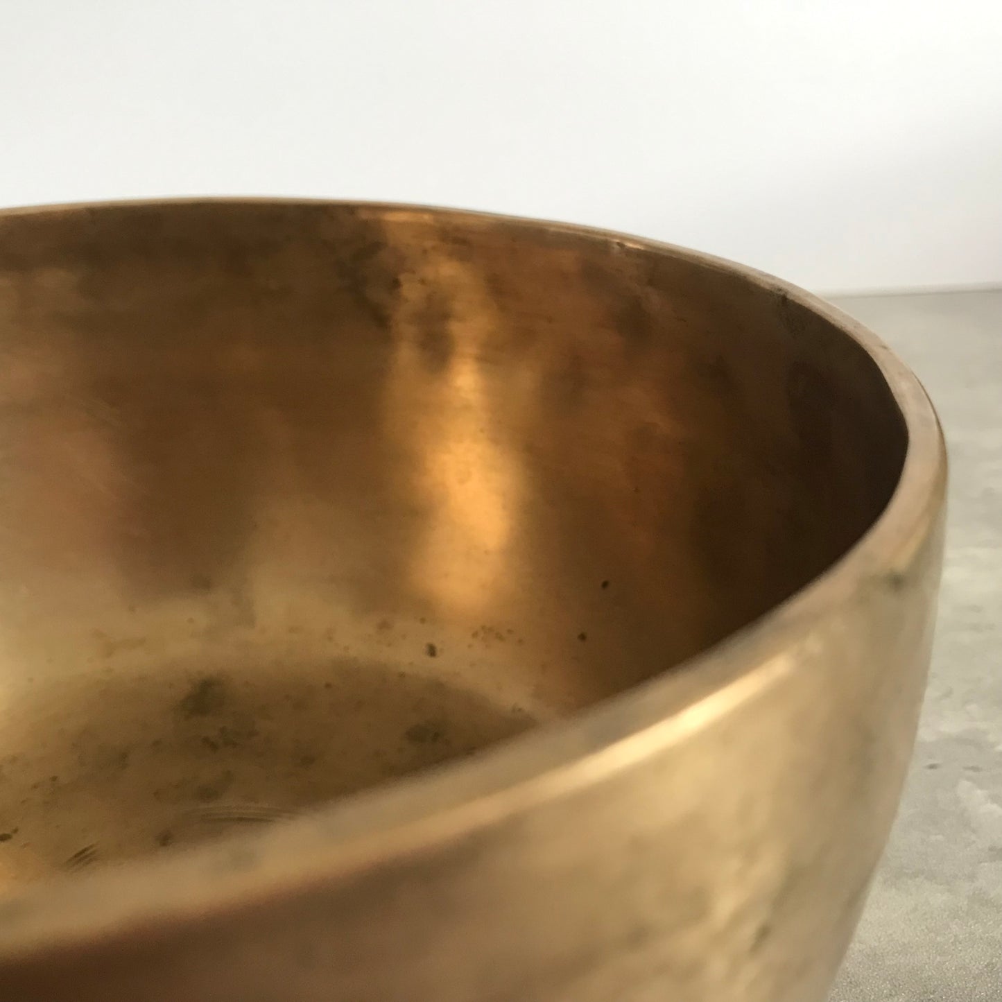 Antique Golden Thadobati Singing Bowl