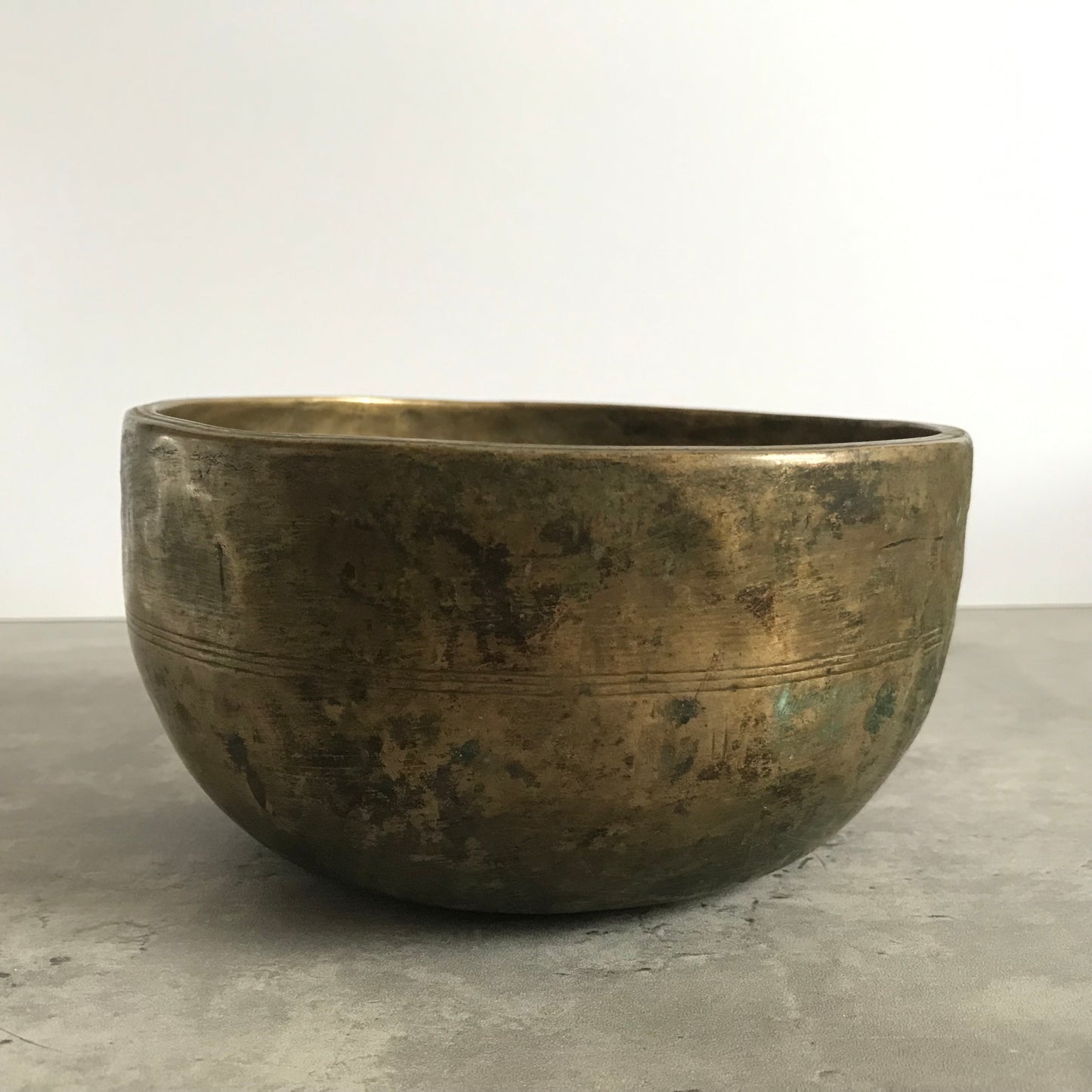 Antique Thadobati Singing Bowl