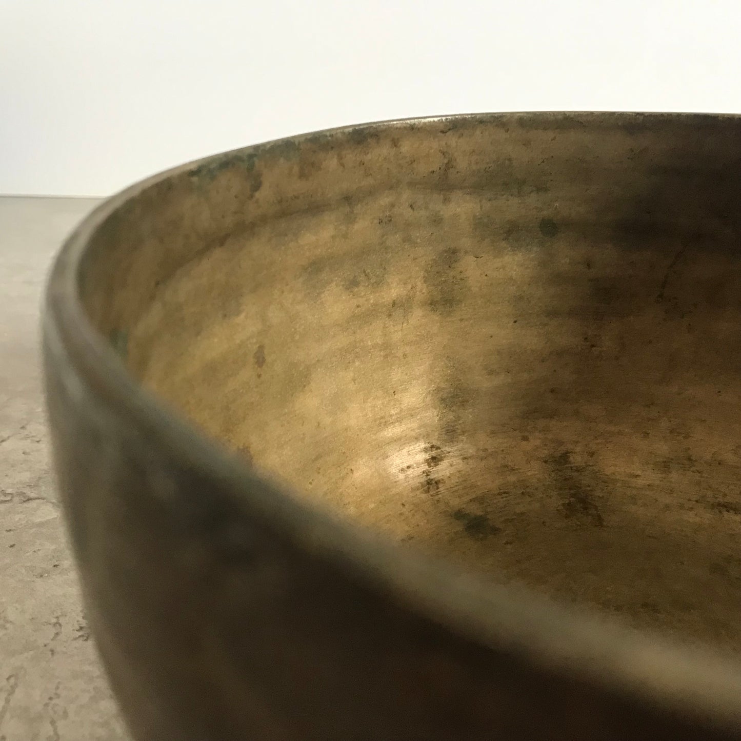 Antique Thadobati Singing Bowl