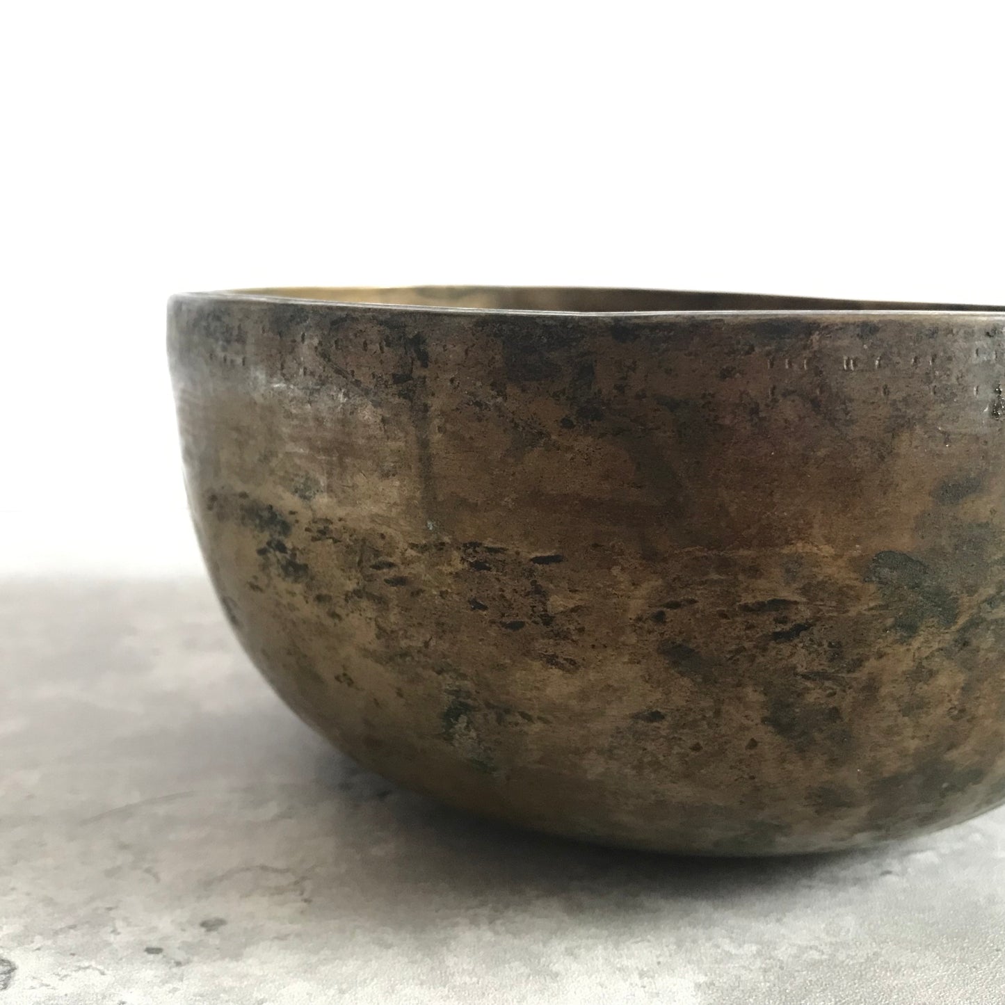 Antique Thadobati Singing Bowl