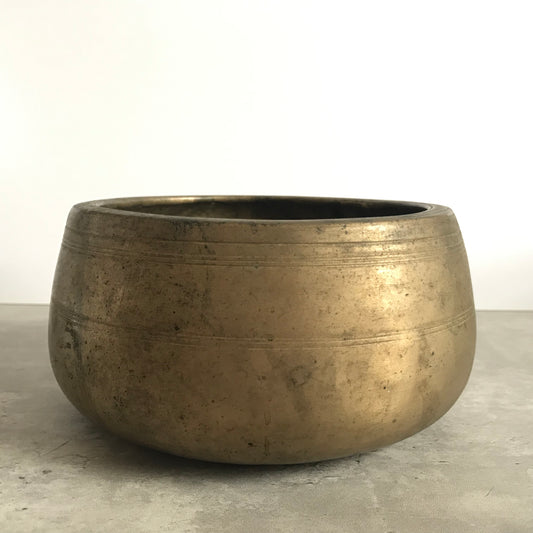 Antique Mani Singing Bowl