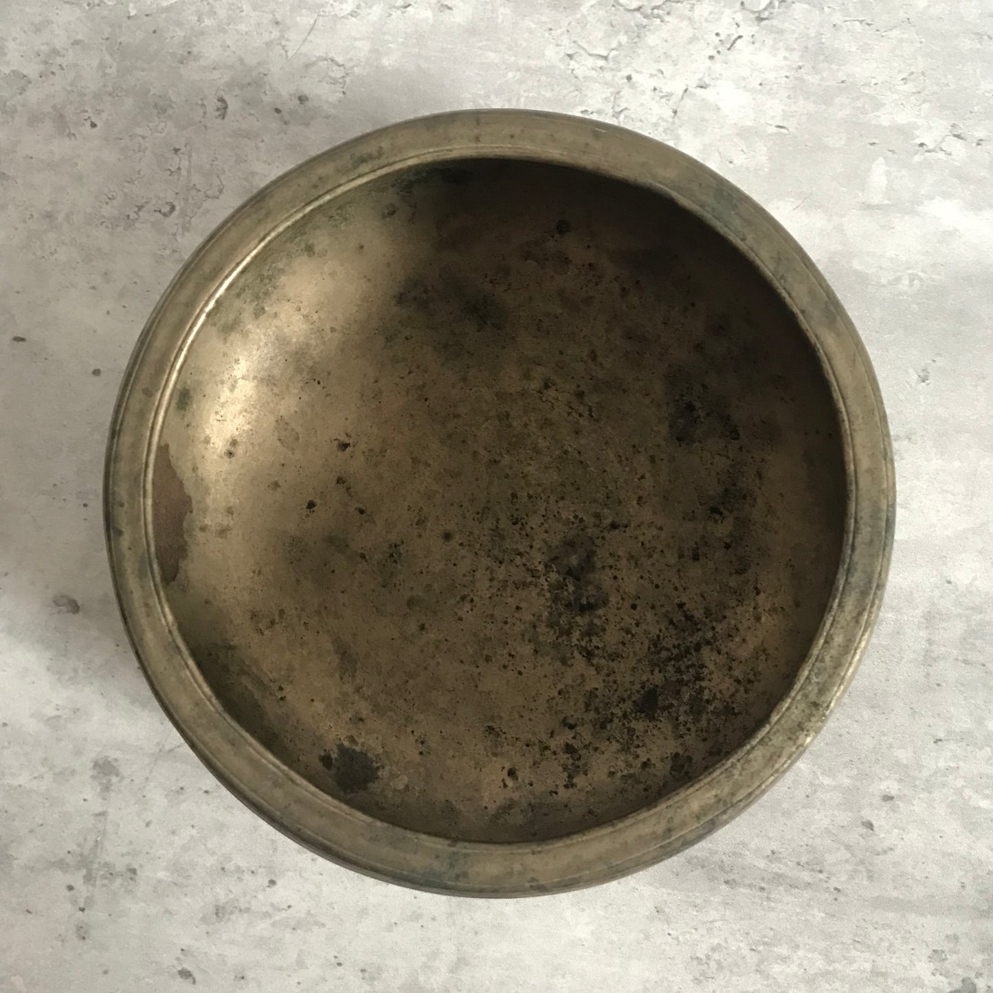 Antique Mani Singing Bowl