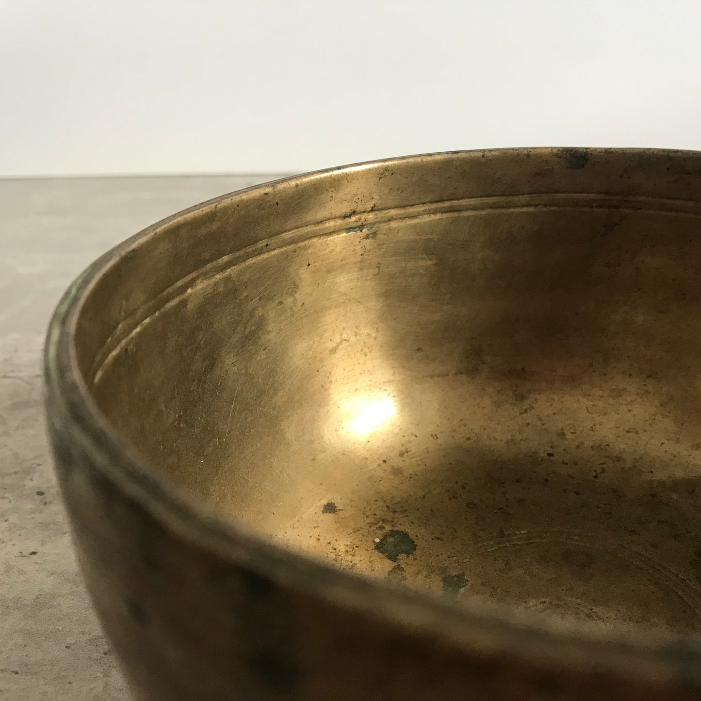 Antique Thadobati Singing Bowl