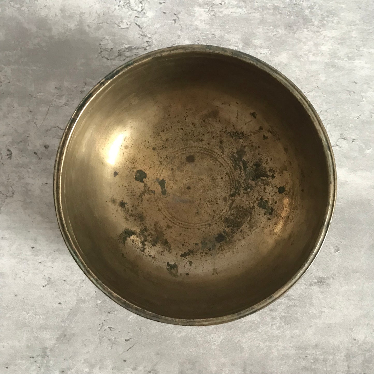 Antique Thadobati Singing Bowl