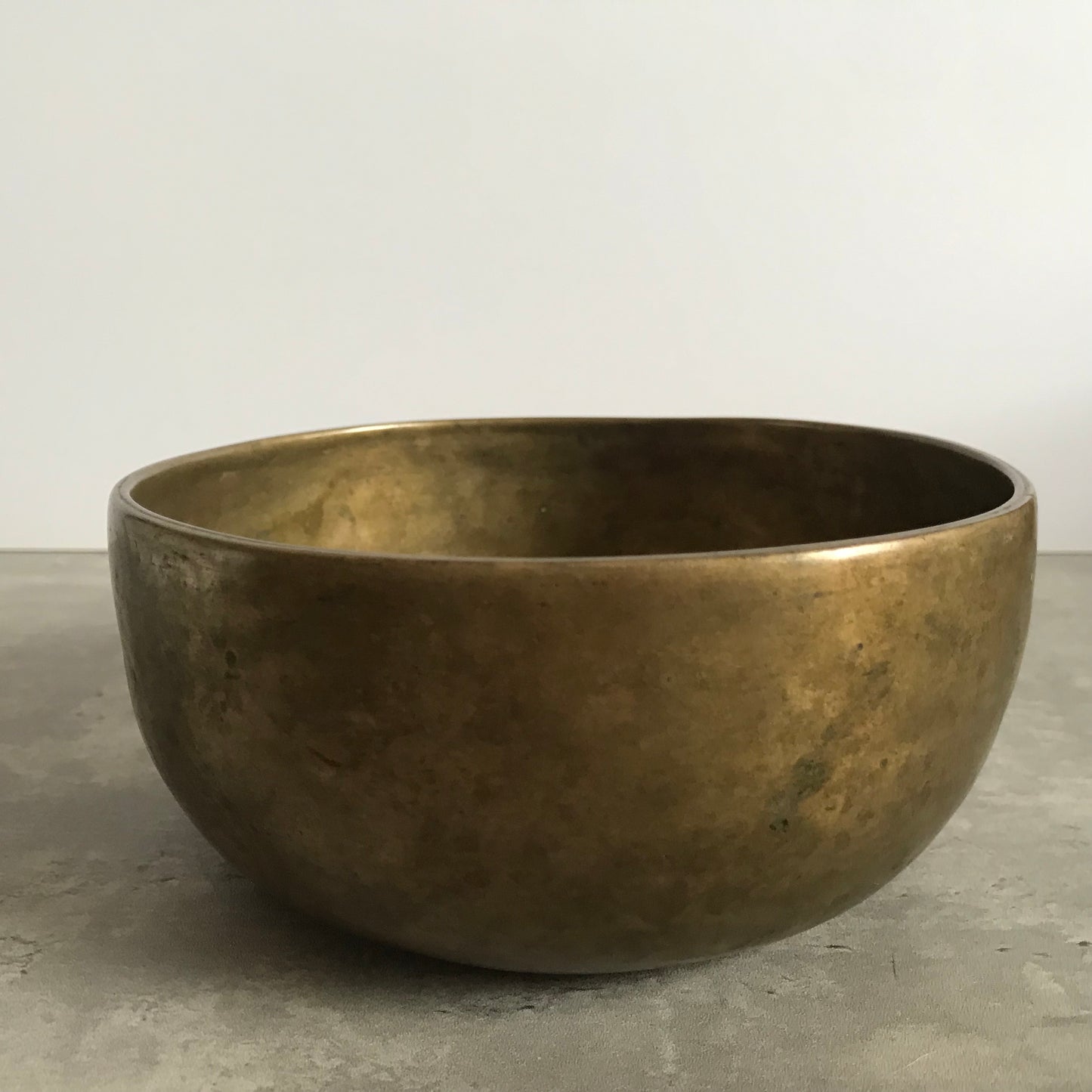 Antique Thadobati Singing Bowl